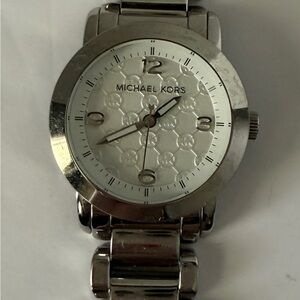 Michael Kors MK3157 Silver Dial Stainless Steel‎ Women's 34mm Watch